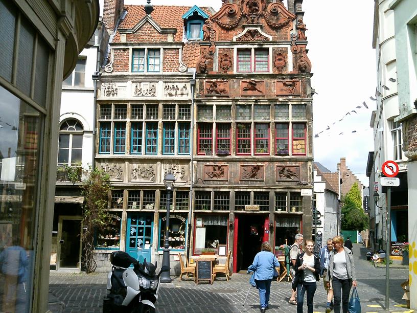 D06 (Copy).JPG